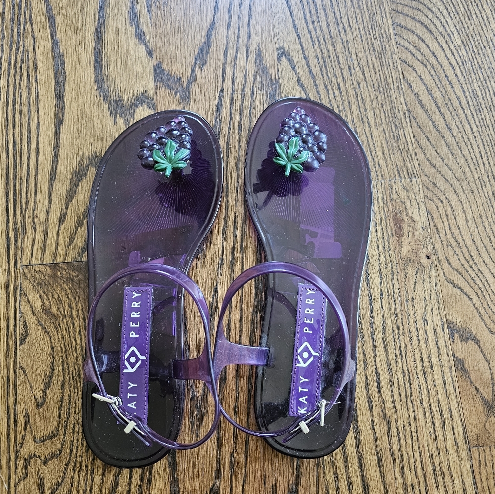 NEW Katy Perry purple grape jelly sandals size 8